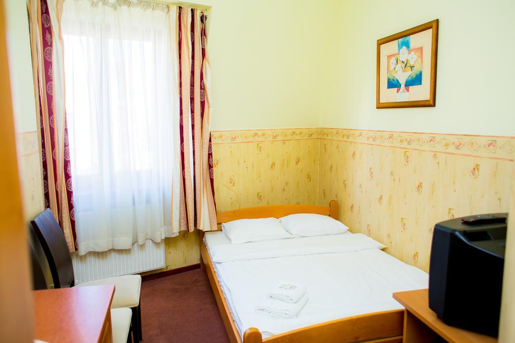 Zajazd Polonez Rzeszów Rom bilde