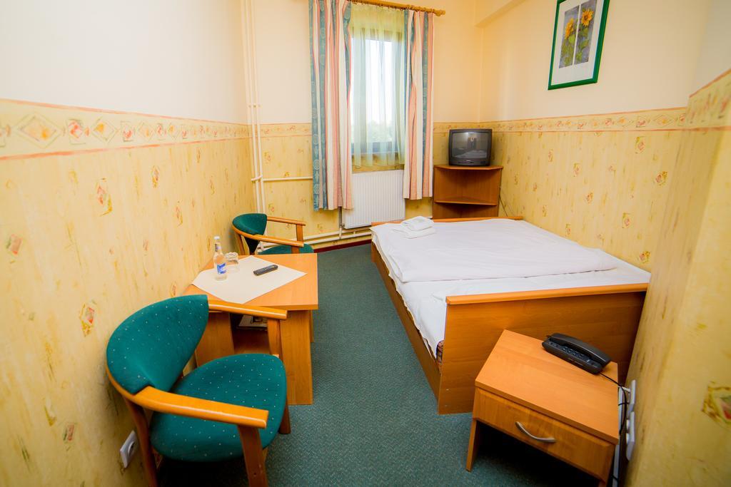 Zajazd Polonez Rzeszów Rom bilde